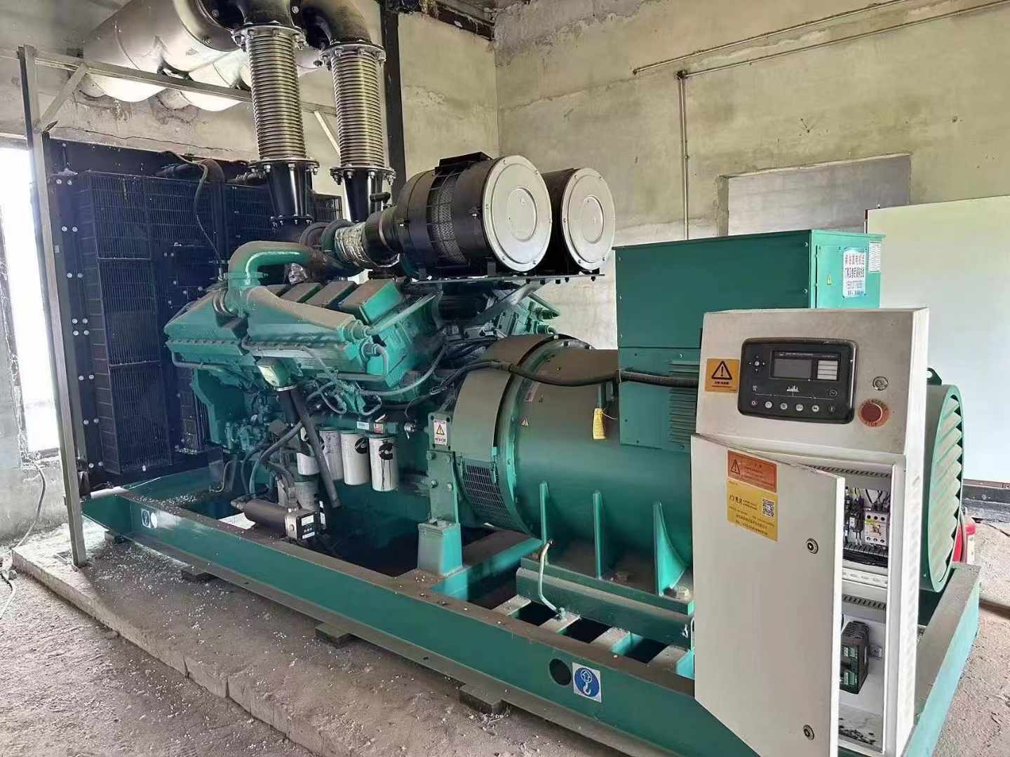 马鞍山无功补偿装置的性能评估需要考虑哪些因素？